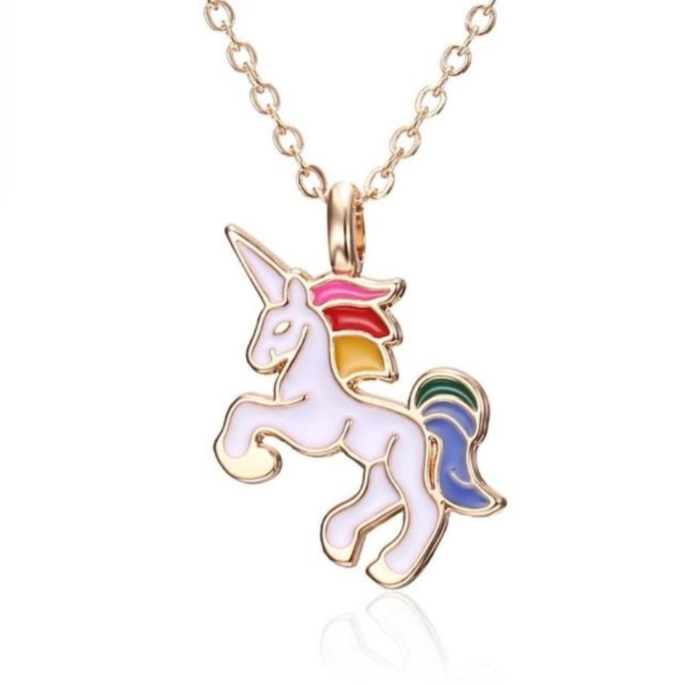 The Unicorn Pendant with Chain